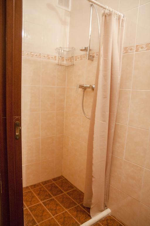 Holiday Rest House Apartment Lviv Ruang foto